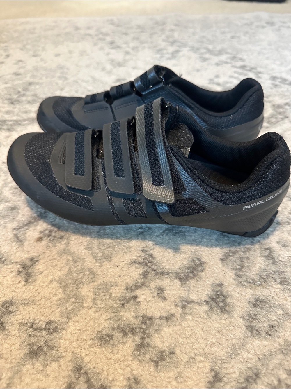 Pearl Izumi Women’s Black Cycling Shoes with Triple Velcro Straps